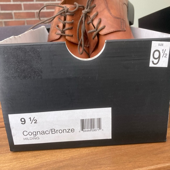 Rarely worn - Picture 10 of 11